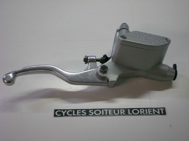 Maitre cylindre de frein avant Derbi 50 SM 2011 - Cassetom - Nos pièces  motos